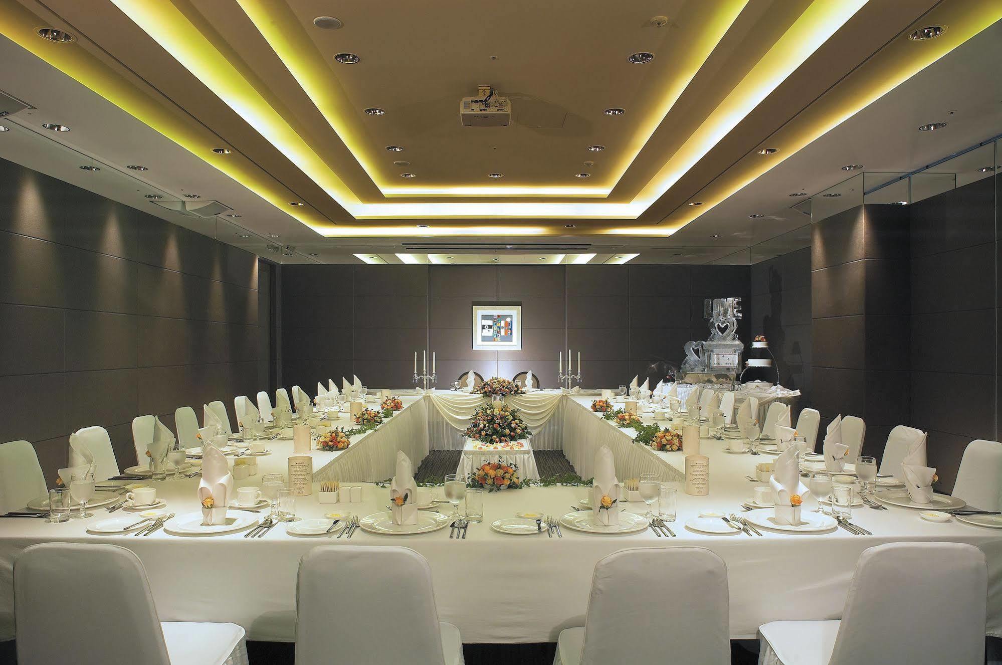Ramada Plaza By Wyndham Gwangju Hotel Gwangju Metropolitan City Exterior photo